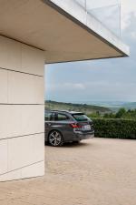 BMW 330i Touring M Sport 2019 года (WW)